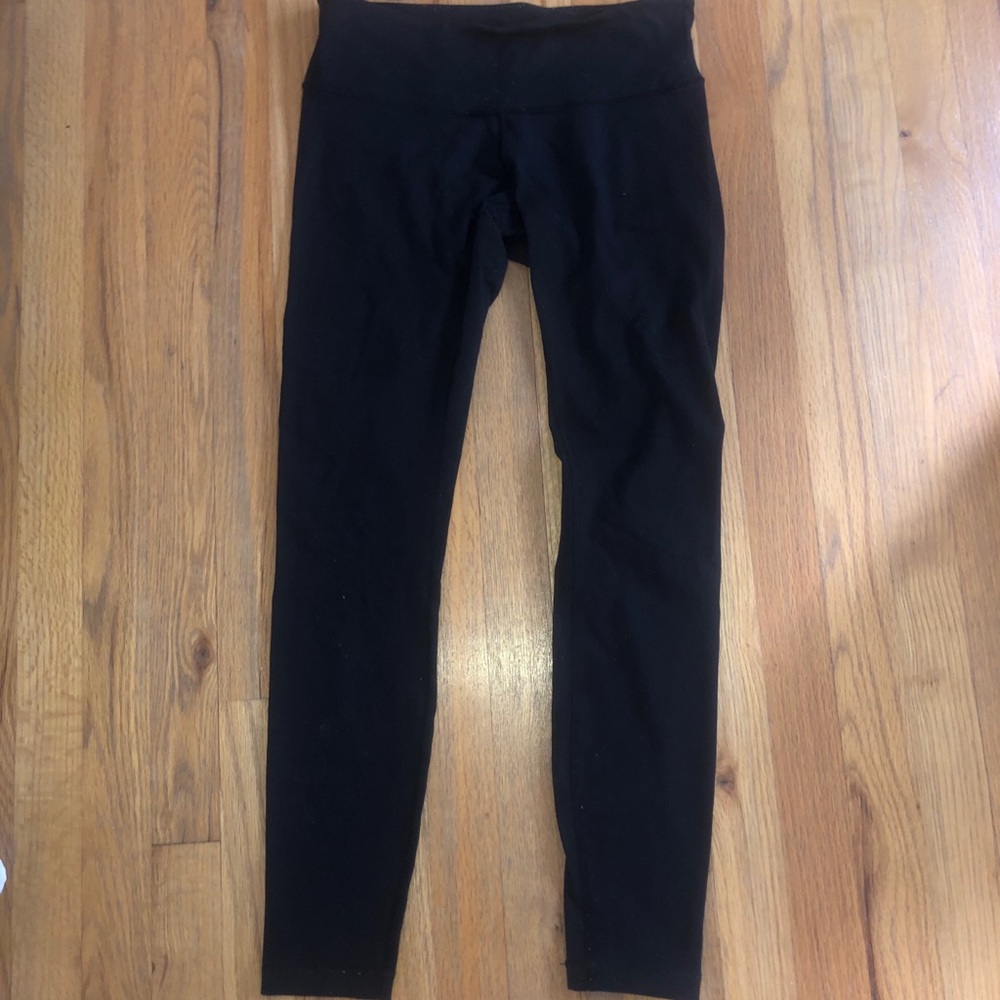 Black Lululemon leggings